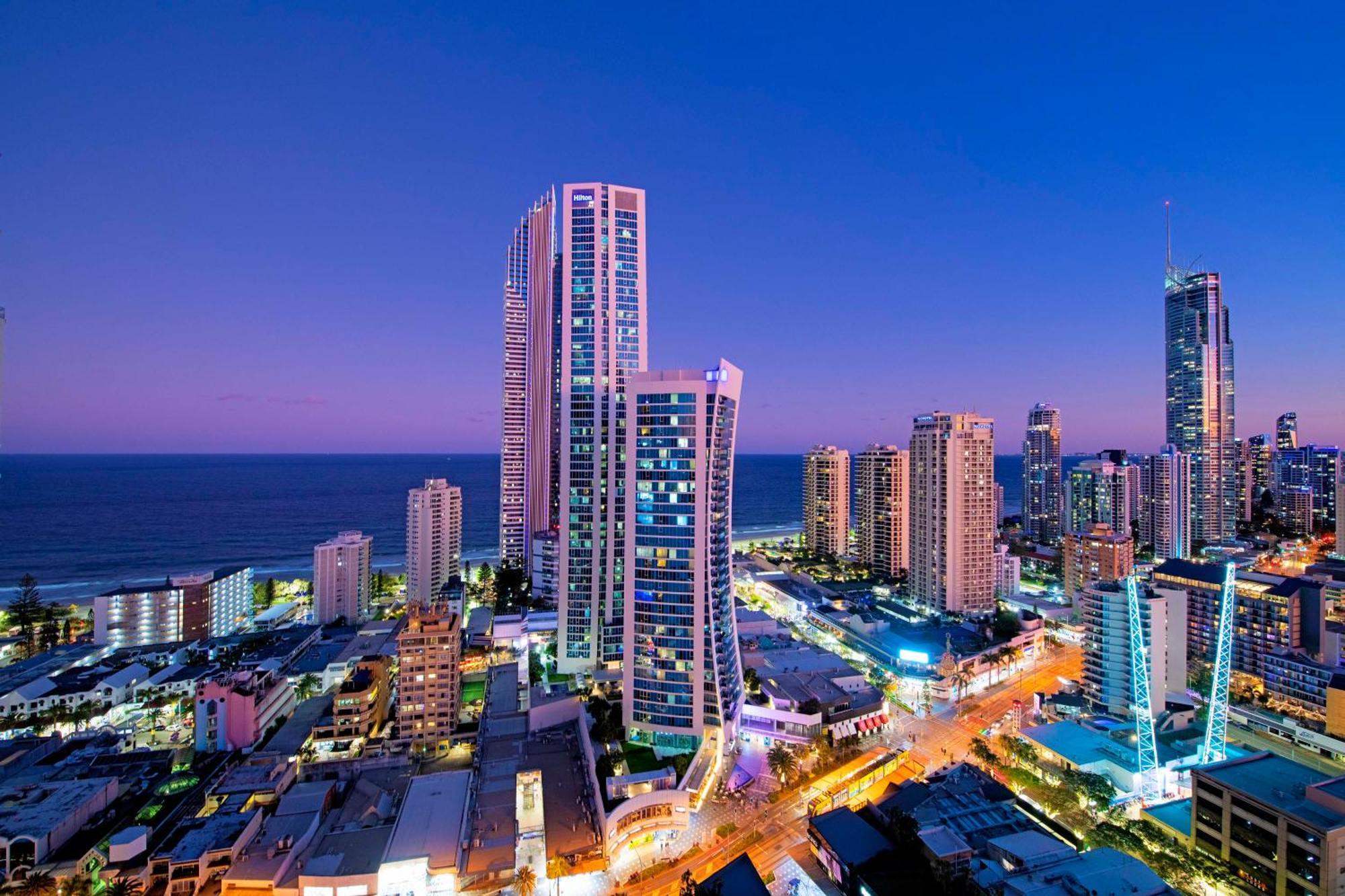 Ocean View Apartments With Balcony - Circle On Cavill - Central Location! - Self Contained & Privately Managed Gold Coast Exterior photo