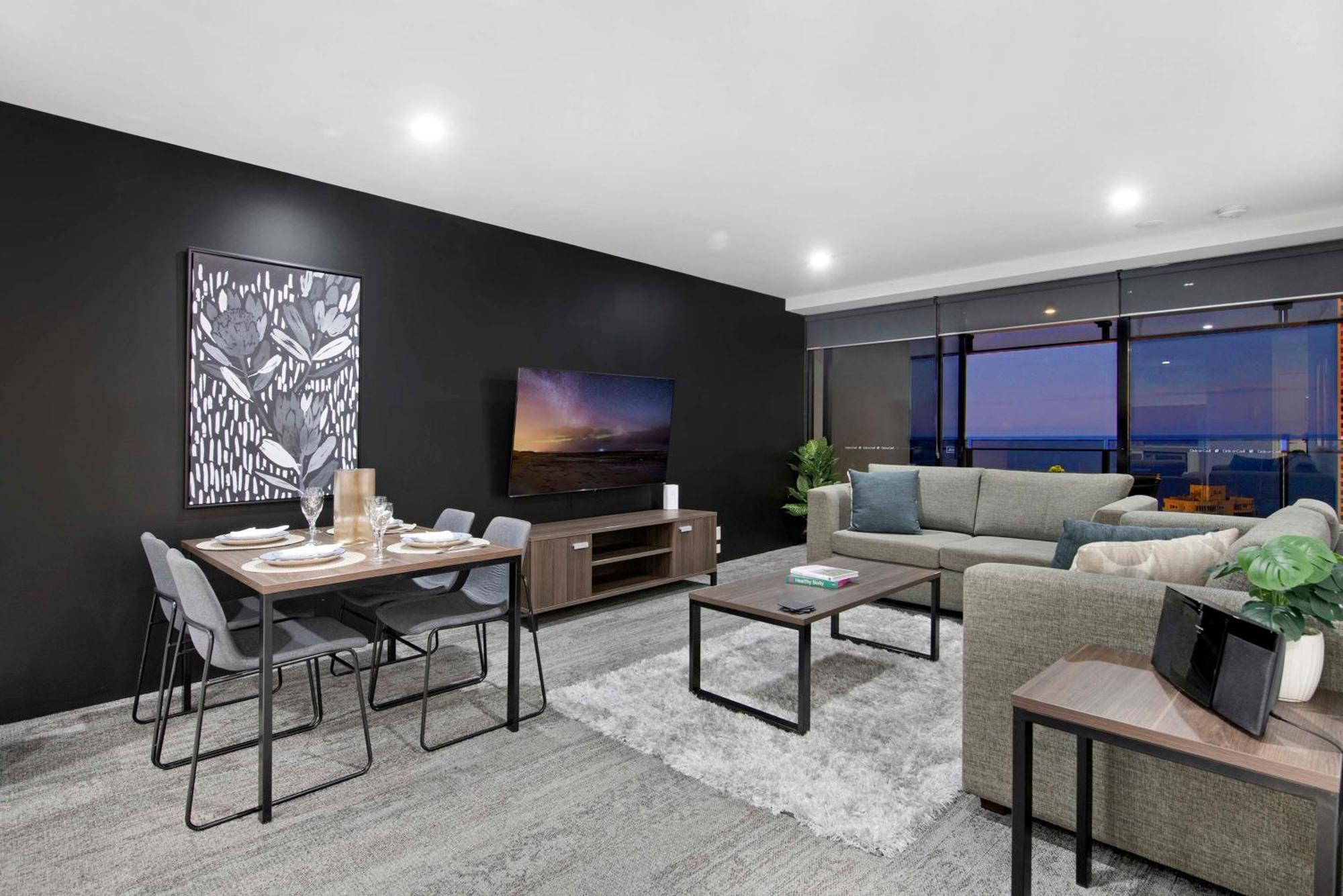 Ocean View Apartments With Balcony - Circle On Cavill - Central Location! - Self Contained & Privately Managed Gold Coast Exterior photo